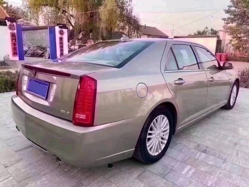 潍坊13年凯迪拉克赛威6