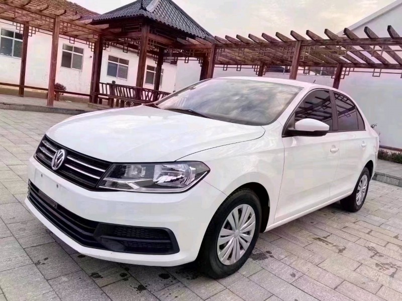 潍坊17年大众桑塔纳2