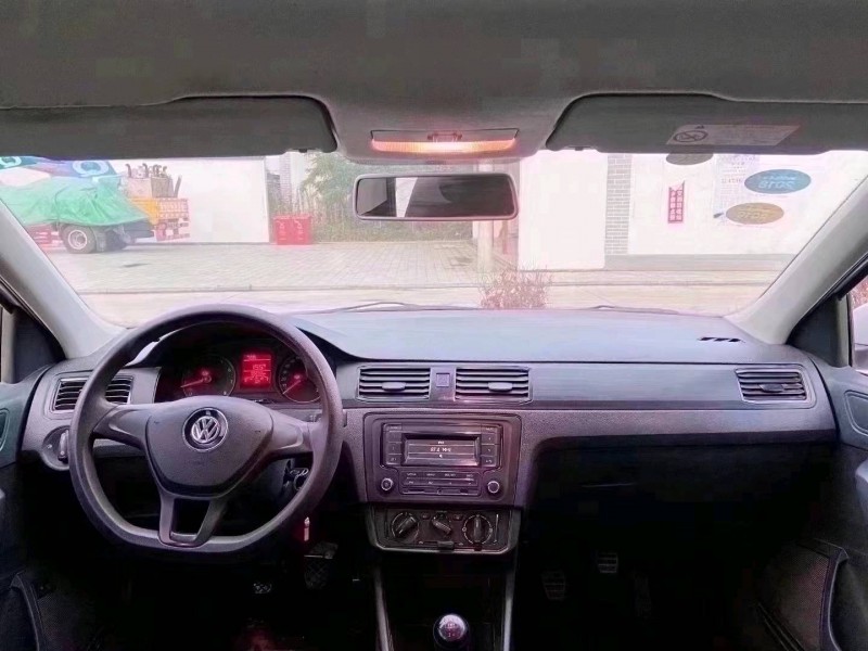 潍坊17年大众桑塔纳4