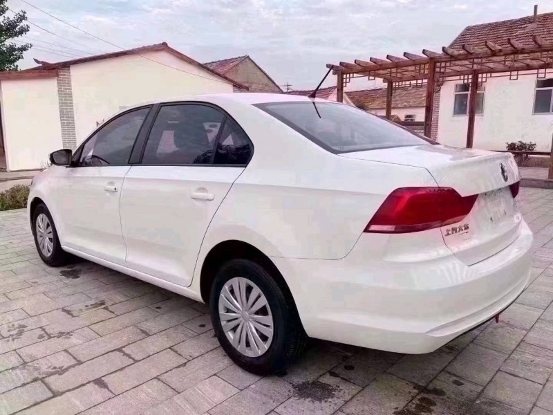 潍坊17年大众桑塔纳7