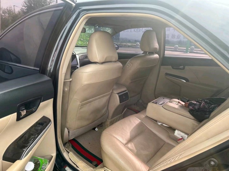 徐州14年丰田凯美瑞5