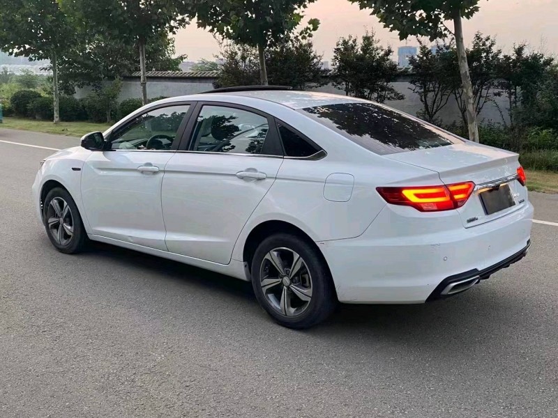 徐州18年吉利帝豪7