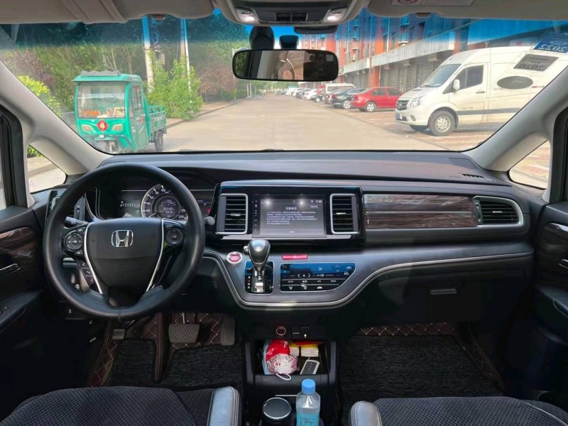 邢台18年本田艾力绅8