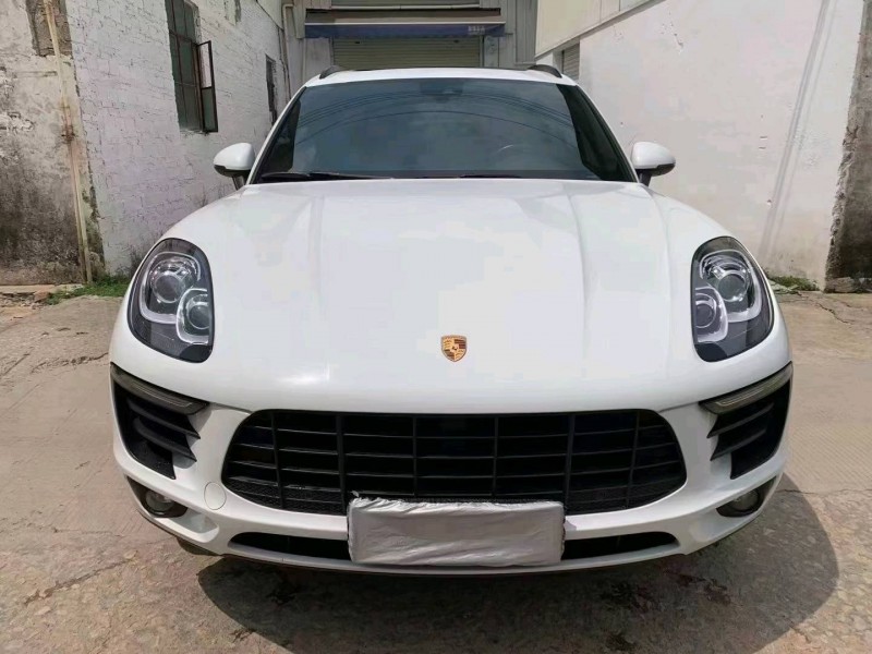 广州16年保时捷Macan1