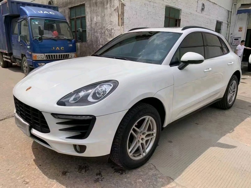 广州16年保时捷Macan2
