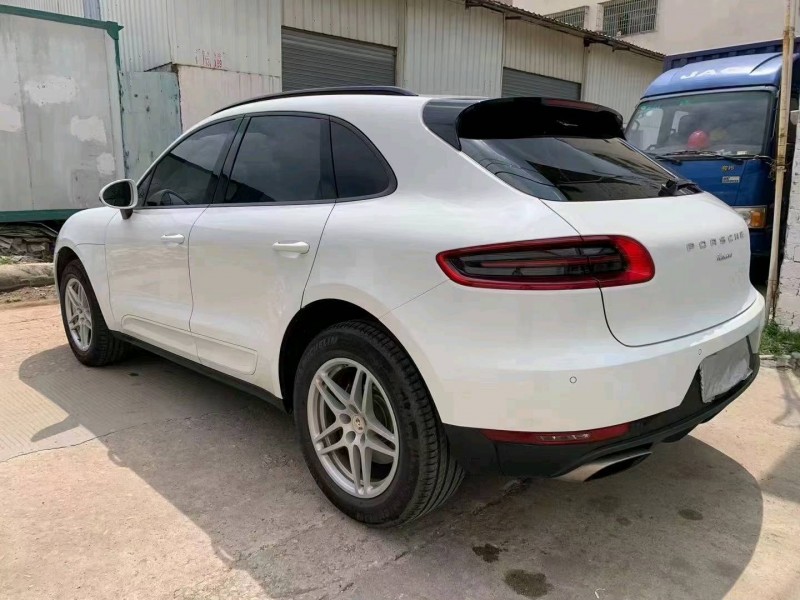 广州16年保时捷Macan9
