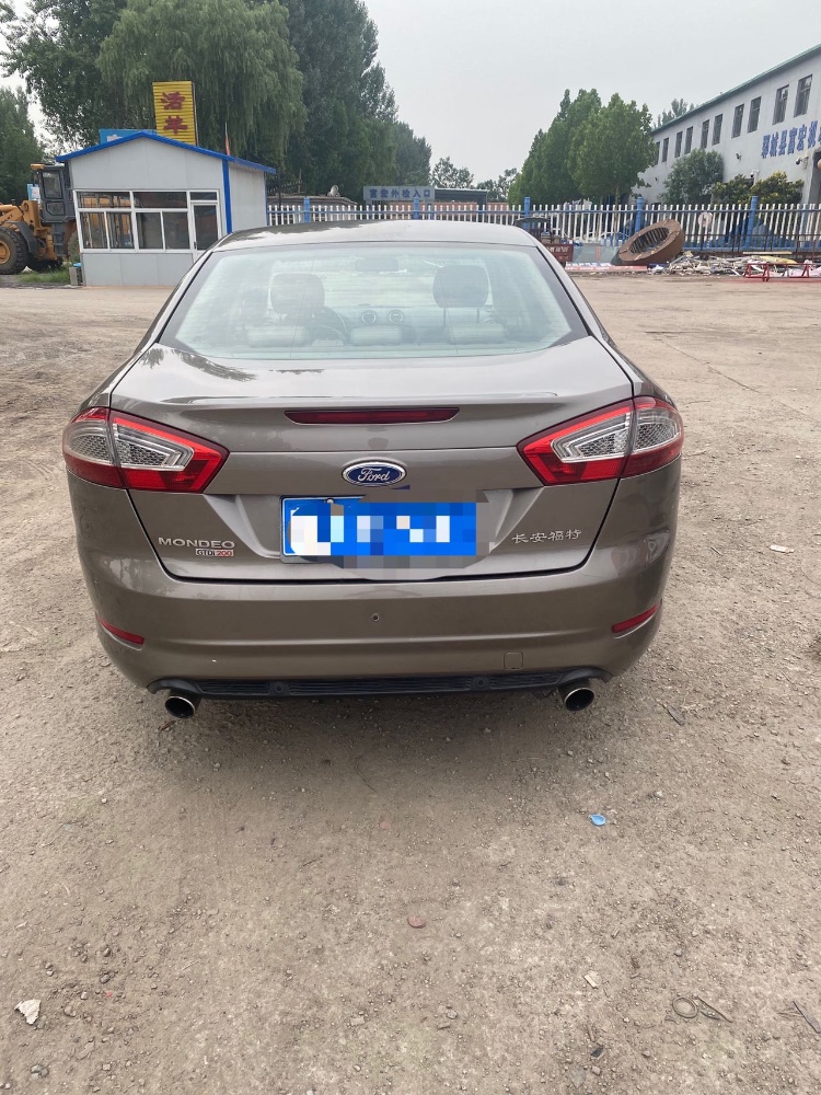 济宁13年福特蒙迪欧6