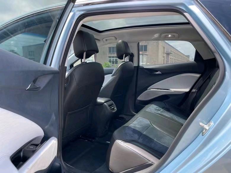 盐城20年别克微蓝5