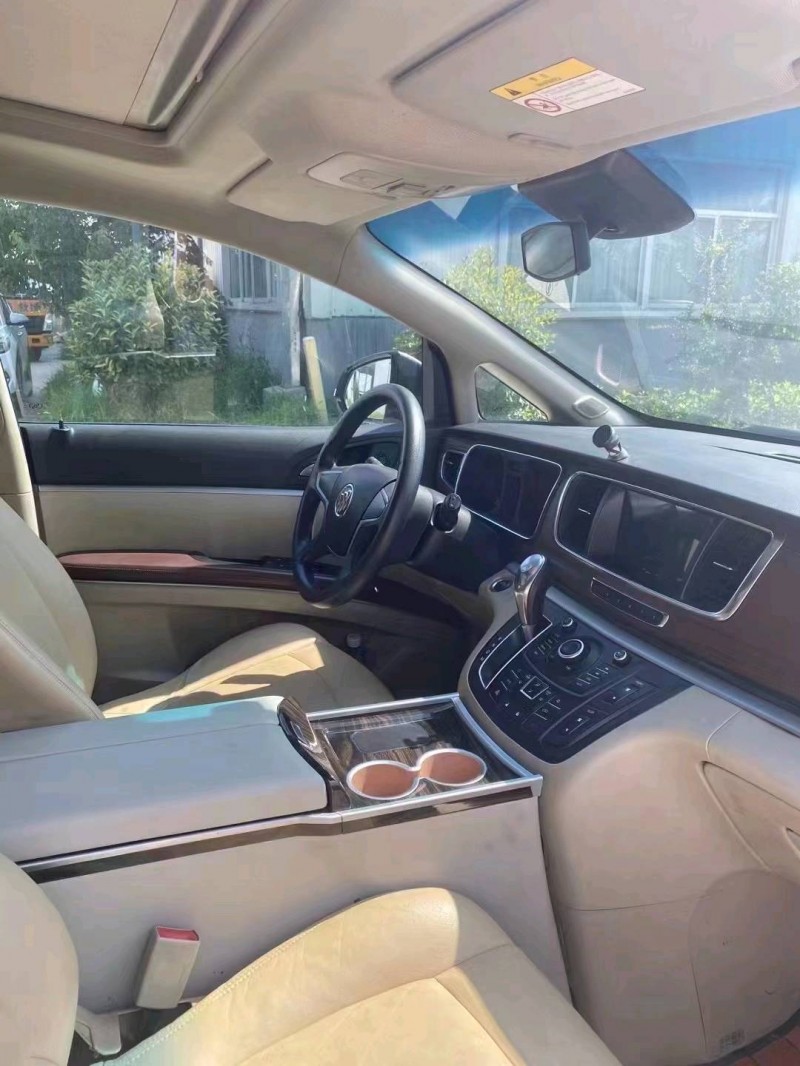 徐州16年别克GL86