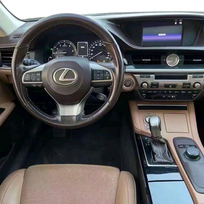 北京17年雷克萨斯ES7