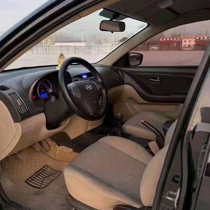 北京12年现代悦动6