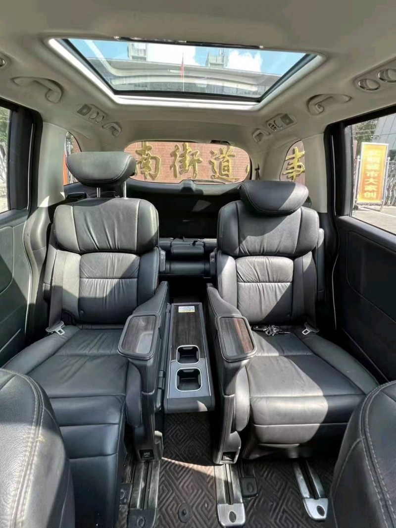 烟台19年本田艾力绅2