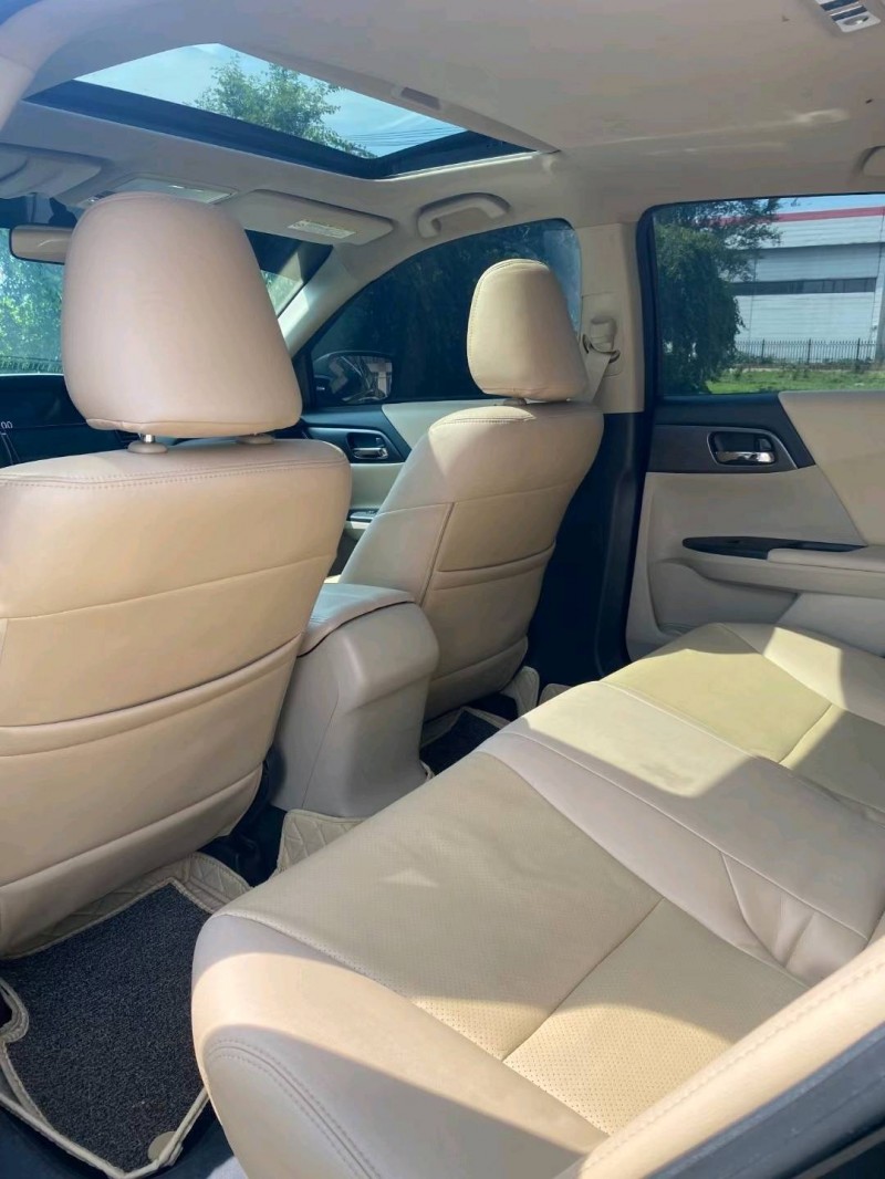 沈阳16年本田雅阁8