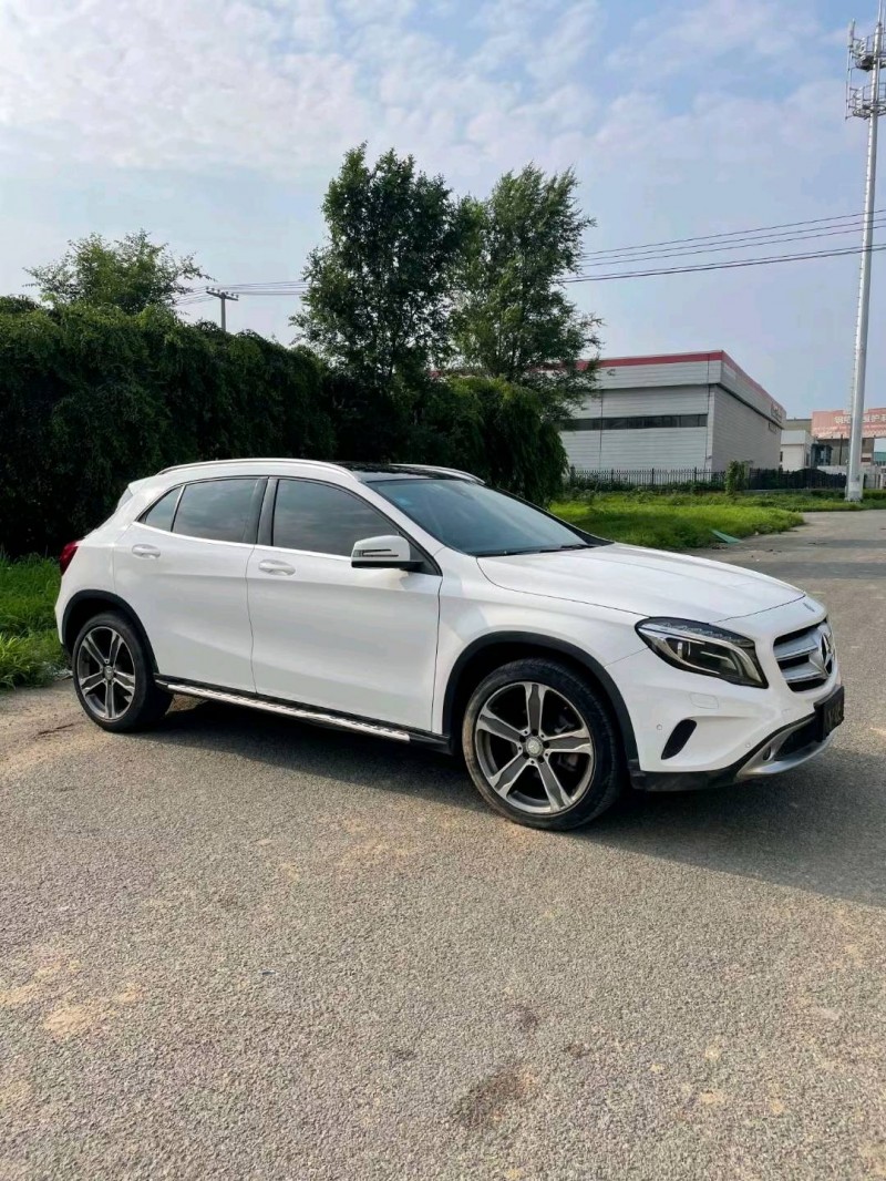 沈阳16年奔驰GLA3