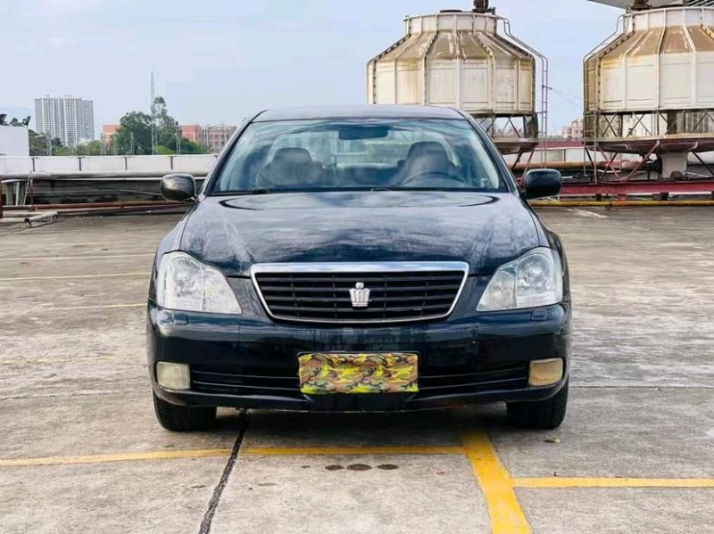 东莞06年丰田皇冠1