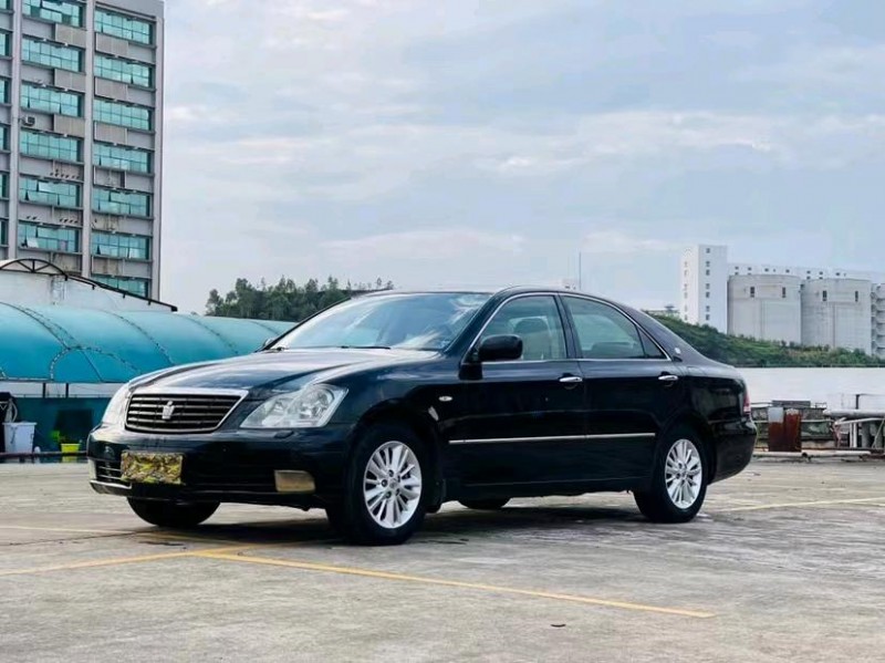东莞06年丰田皇冠3