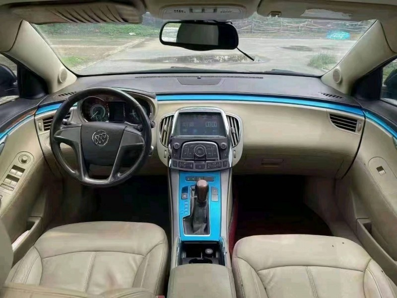 北京11年别克君越4