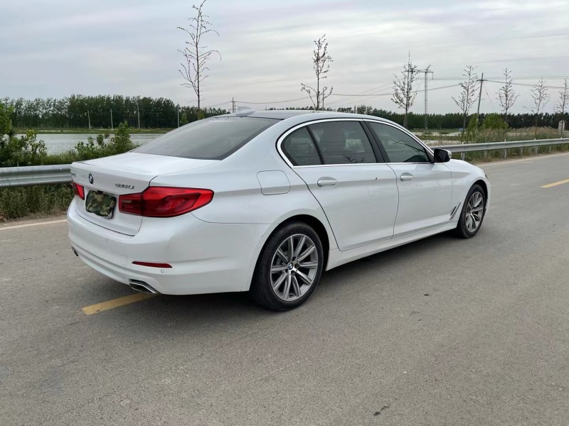 徐州18年宝马5系3
