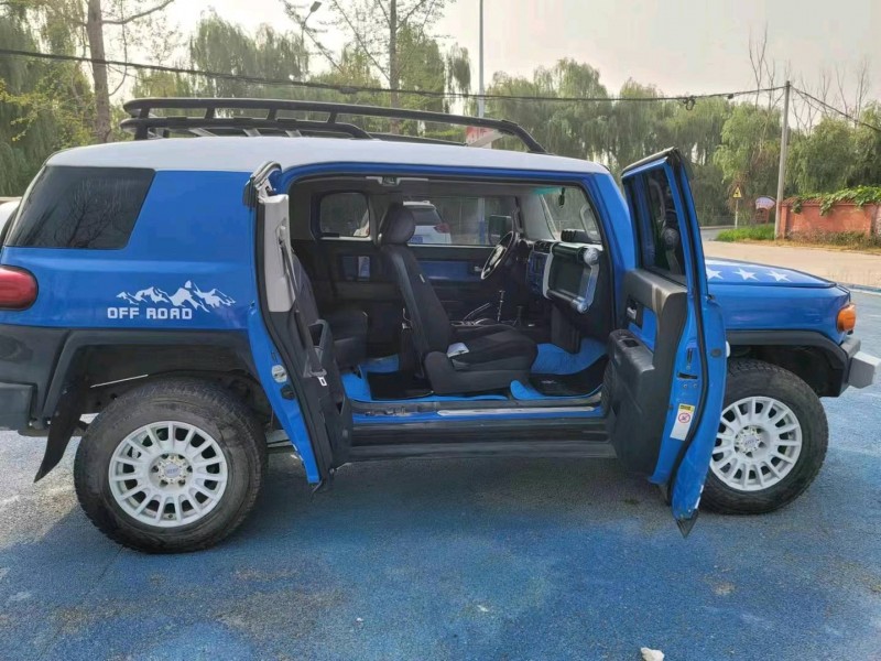 苏州08年丰田FJ4