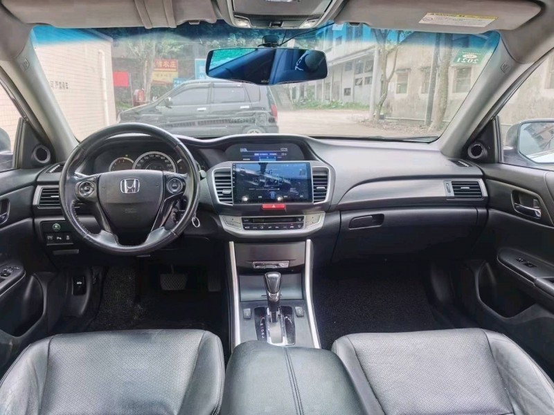 中山15年本田雅阁8