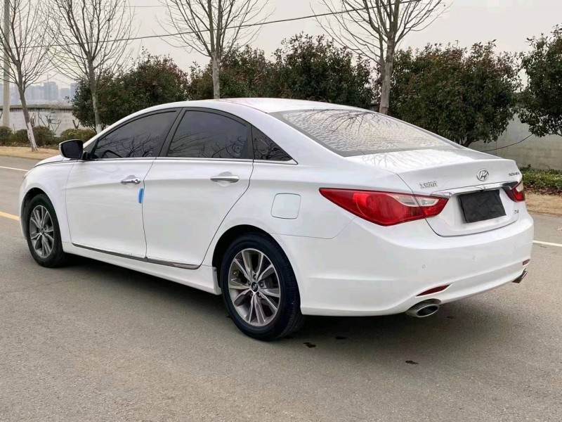 徐州17年现代索纳塔八7