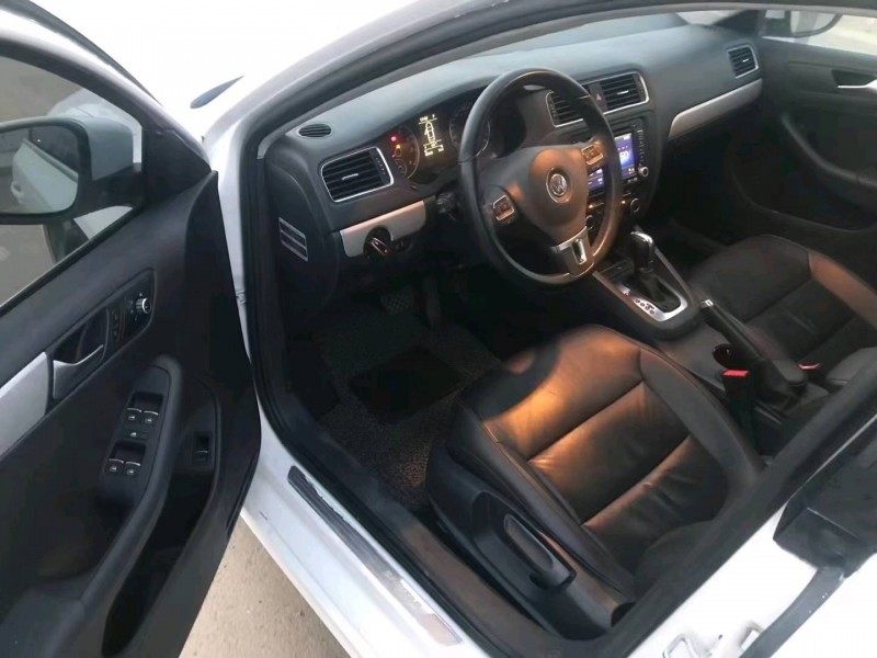 潍坊18年大众速腾4