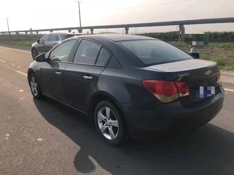 潍坊13年雪佛兰科鲁兹8