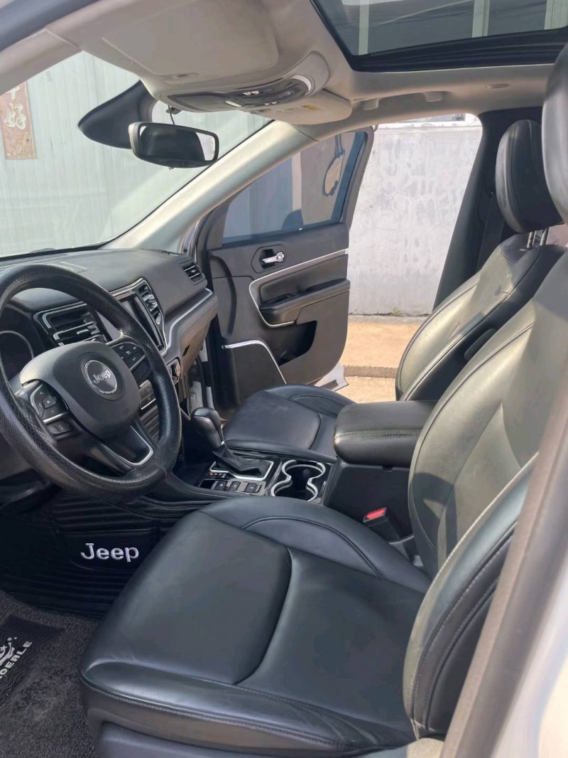 沈陽18年Jeep指揮官9