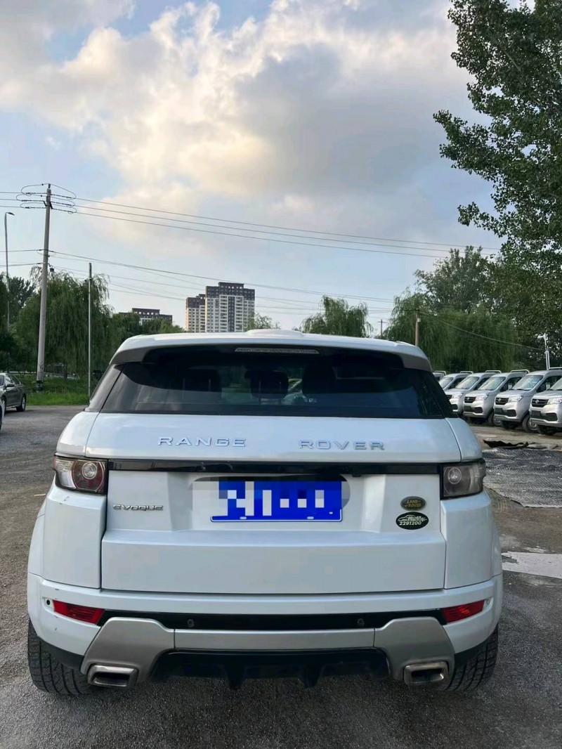 北京15年路虎极光9