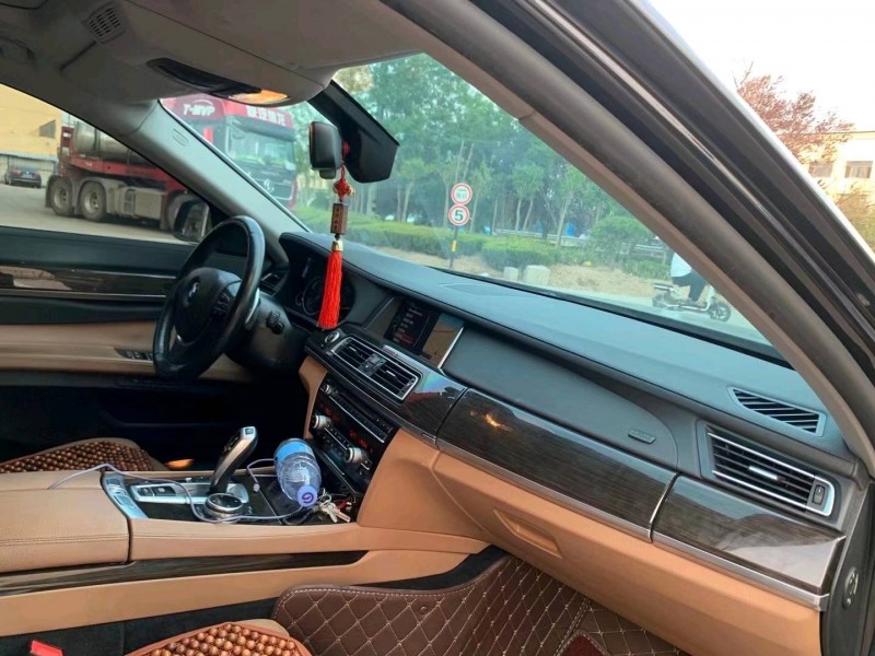 北京14年宝马7系5