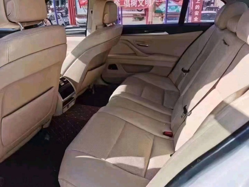 北京12年宝马5系9