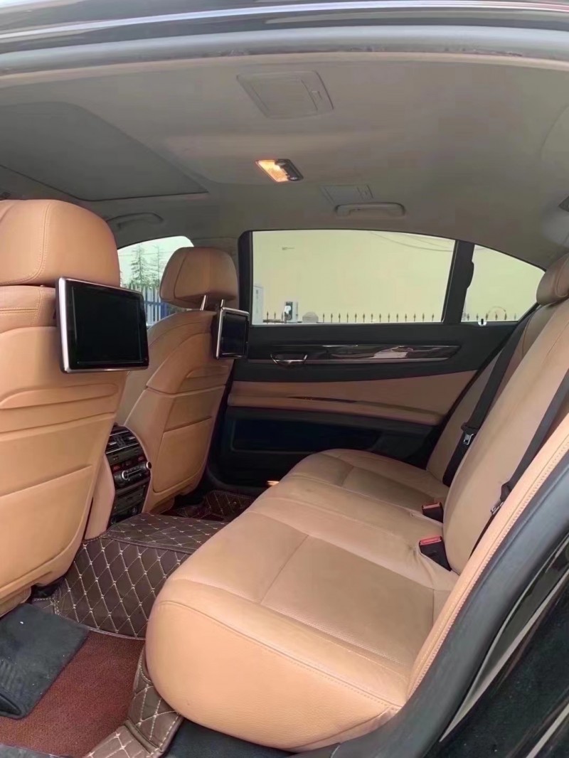 北京14年宝马7系4