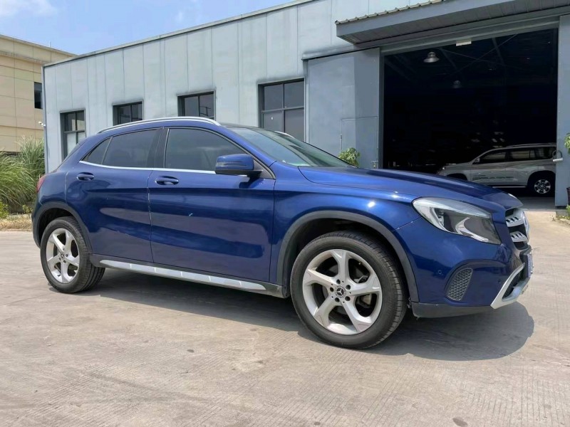 北京18年奔驰GLA3