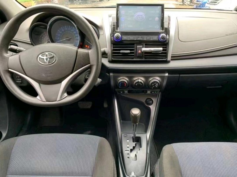 中山16年丰田YARiS L 致炫7