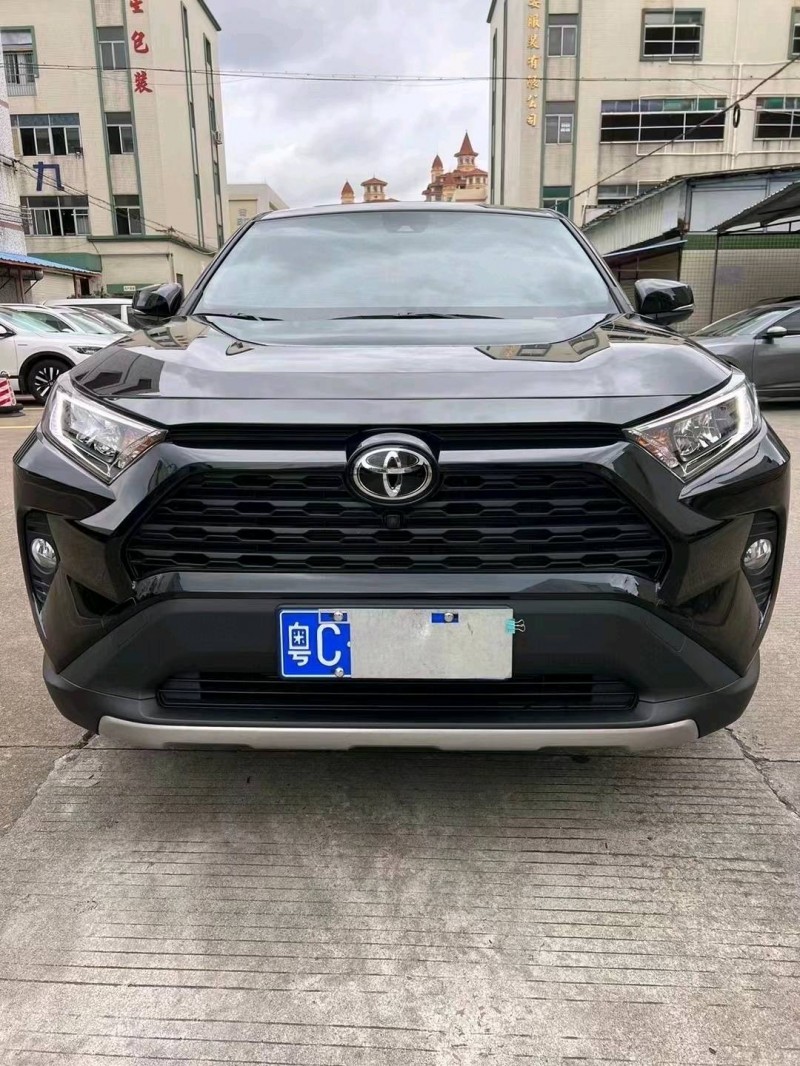 中山22年丰田RAV41