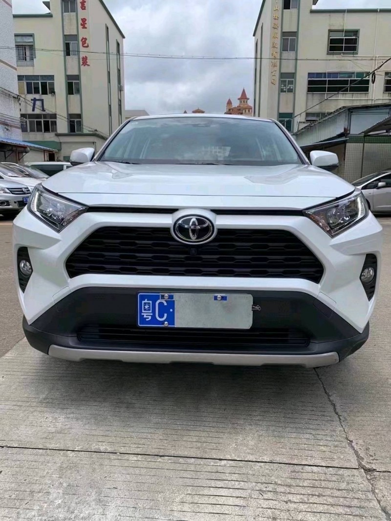 中山22年丰田RAV41
