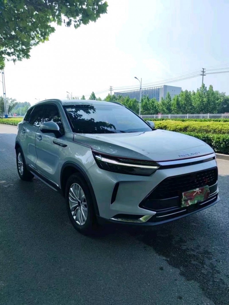東營21年北汽制造X78