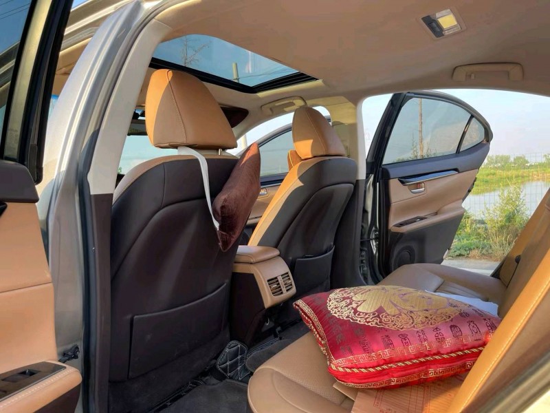 徐州18年雷克萨斯ES8