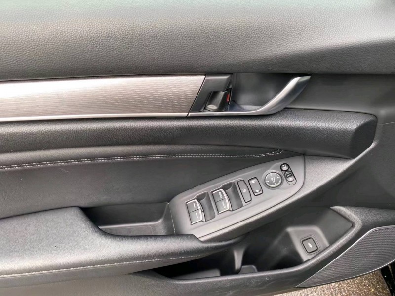 沈阳21年本田雅阁3