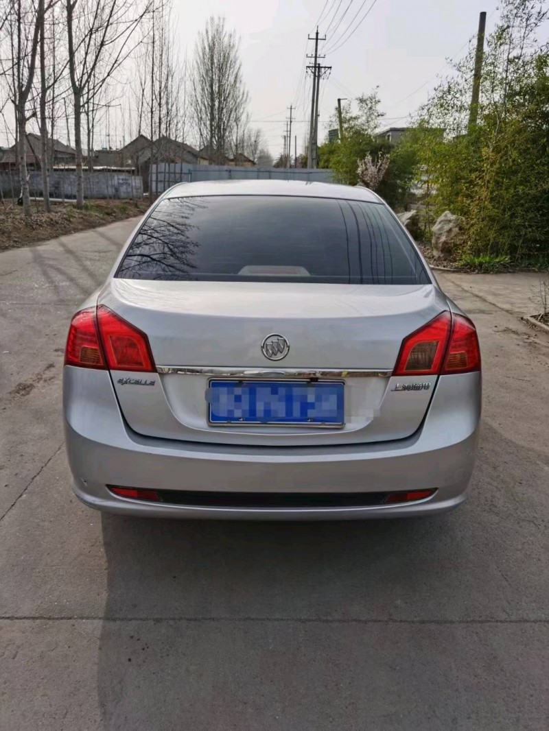 烟台13年别克君越3