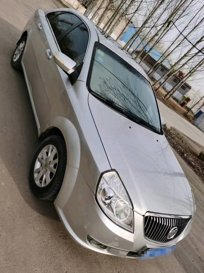 烟台13年别克君越6