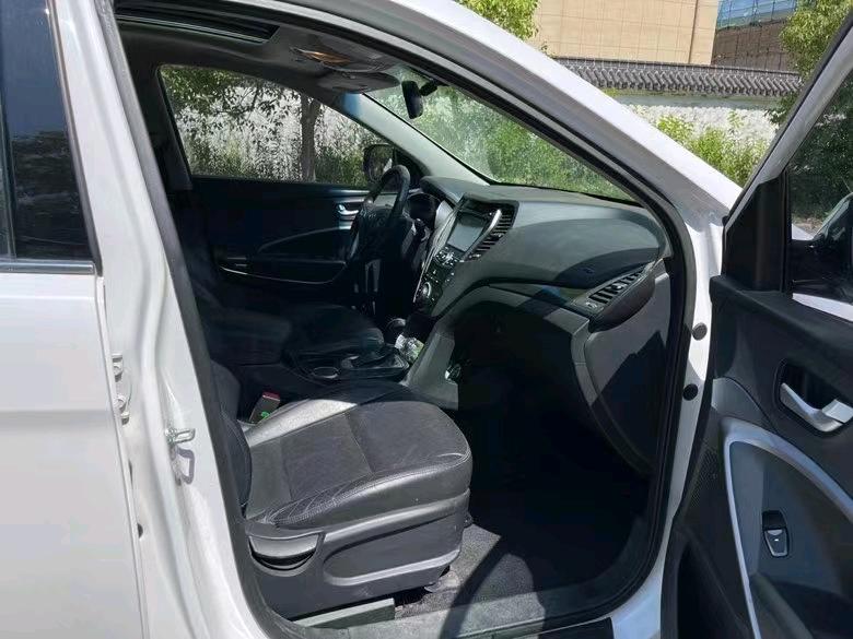 盐城16年现代新胜达6