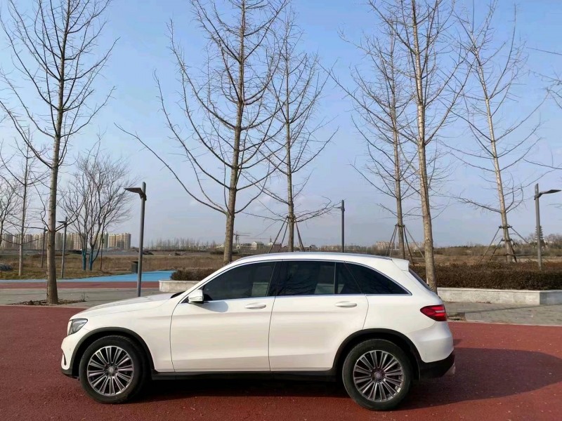 烟台17年奔驰GLC4