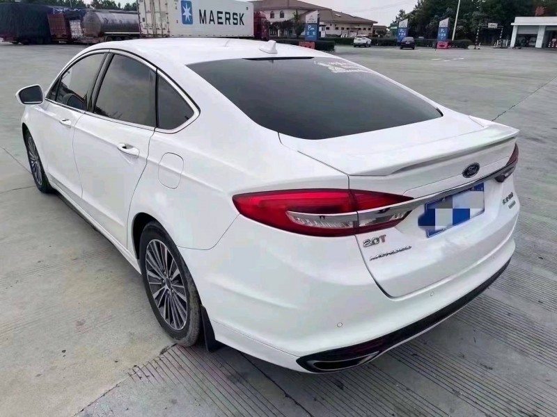 济宁18年福特蒙迪欧7