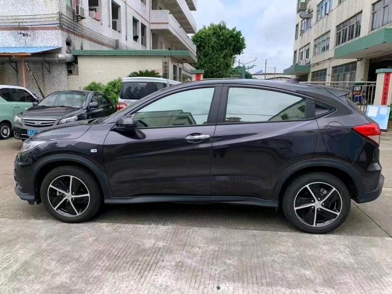 中山21年本田缤智3