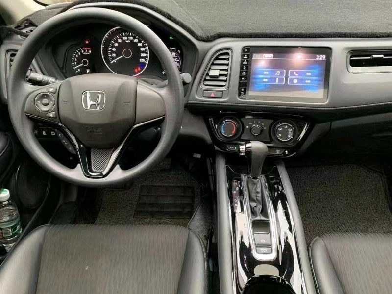 中山20年本田缤智8