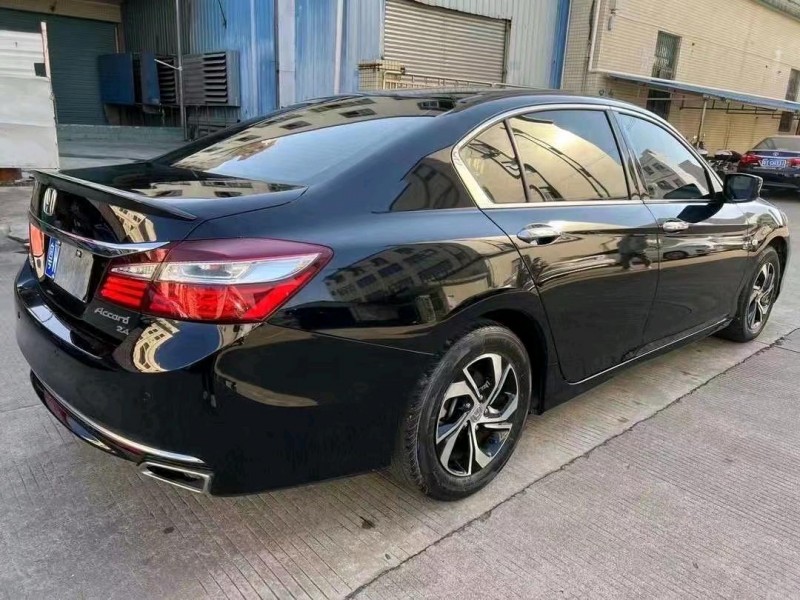 中山17年本田雅阁6