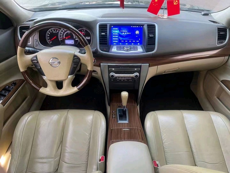 邵陽13年日產天籟8