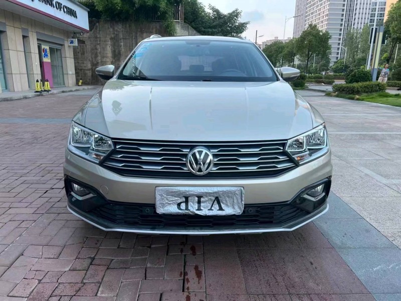 邵阳16年大众蔚领1