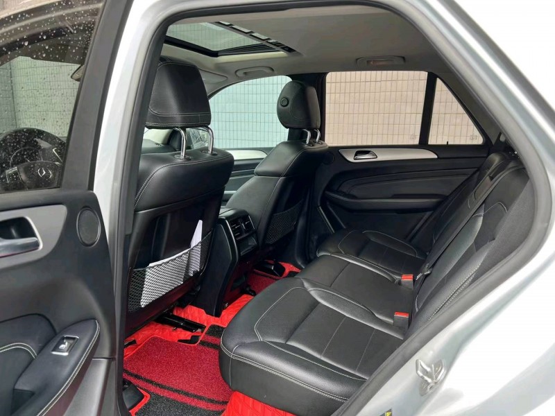 广州13年奔驰ML6